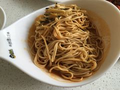 -张大师鸭爪爪特色干锅(南湖店)