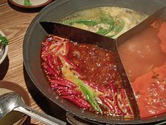 -巴卤社老火锅(财富店)