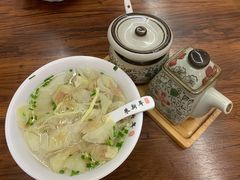 虾仁馄饨-朱新年·苏式汤团·面点(北寺塔店)