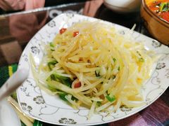 酸辣土豆丝-口口香小吃店