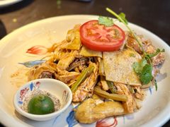 越式盐焗麻油鸡-大头虾越式风味餐厅(光明广场店)
