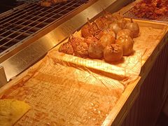 -四囍码头海鲜烧烤自助火锅(外滩南京东路悦荟广场店)