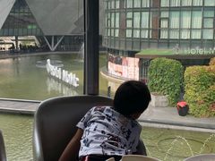 靠窗位-蔓兰家的四季S0餐厅·融合菜(当代MOMA店)