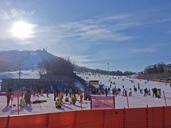 -庙香山滑雪场