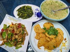 -三江源美食城
