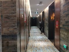 -琥珀老六龙虾(四里河店)
