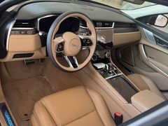 -上海伟杰·捷豹路虎4S店(闵行店)