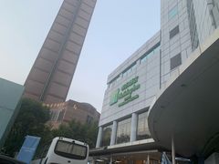 门面-上海浦东假日酒店