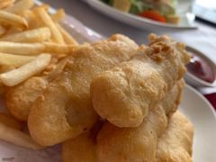 炸鱼柳配薯条-弘雅饭店