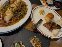 -Mark&Mars Restaurant