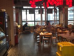 大堂-么肆烤肉·中式自助·烤肉大排档(街道口季佳PAI店)