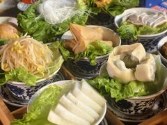 -聚汇三少·龙虾·中餐厅(莫邪路新天地店)