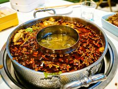 -蛙两只美蛙鱼头火锅(恒茂店)
