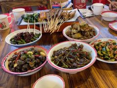 -冶建镜子·老南昌大排档·江西虾王(总店)