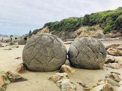 -摩拉基大圆石