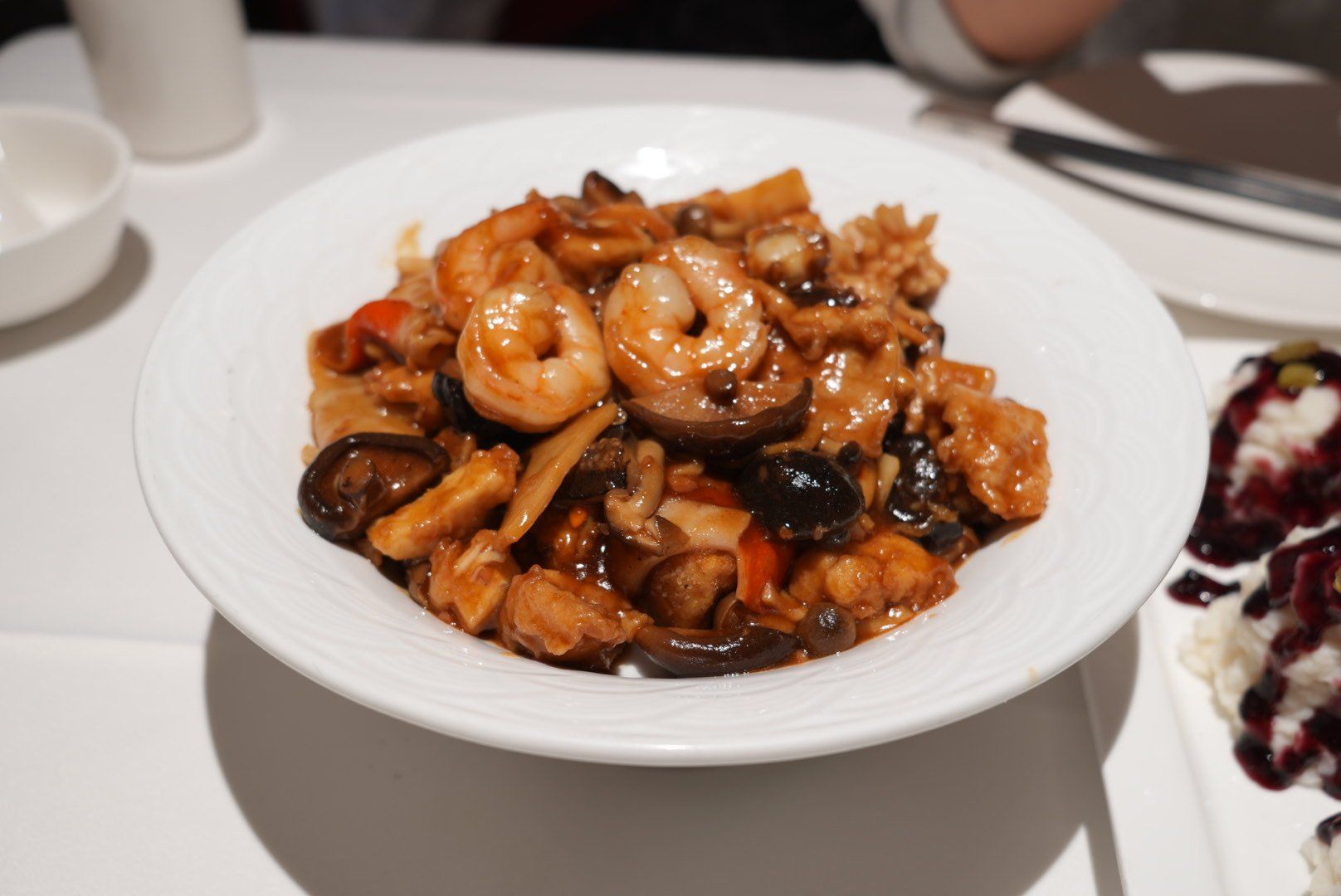 在天津大铁勺饭店吃得超满足!从进门服务员