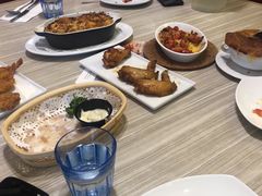 -必胜客(WOW贺州灵峰店)