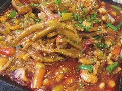 -巴四老城区炭火蛙锅(张江店)