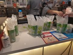 -桂桂茶(滨江百联店)
