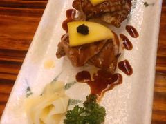 芒果鹅肝手握-坂吉屋·居酒屋深夜食堂(龙湖店)