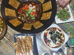 -每食每刻·皖北新民地锅鸡