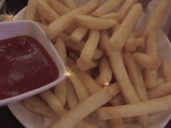 -WOLFGANG PUCK KITCHEN & BAR(迪士尼小镇店)
