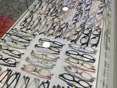 -阿波罗眼镜·蔡司授权店(孙厝店)