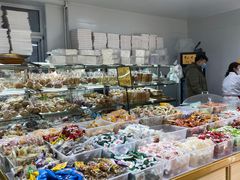 面包甜点陈列柜-幸福蛋糕坊(金顶街店)