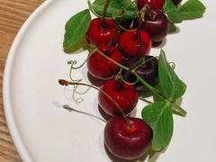 樱桃鹅肝-小大董·烤鸭(凤凰汇店)