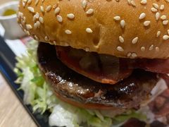 -The Habit Burger Grill 哈比特汉堡(复兴soho店)
