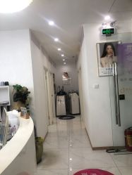 -瓷肌博士·祛痘科技美肤