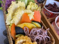 -菌自由丨野生菌火锅特色庭院餐厅(丽江古城店)