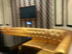 -皇马纯KTV·量贩·聚会(民治店)