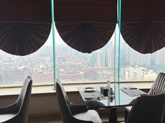 -荣誉国际酒店-云顶旋转餐厅