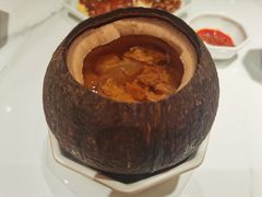 椰皇竹笙炖鸡汤-金戈戈香港豉油鸡(皇庭广场店)