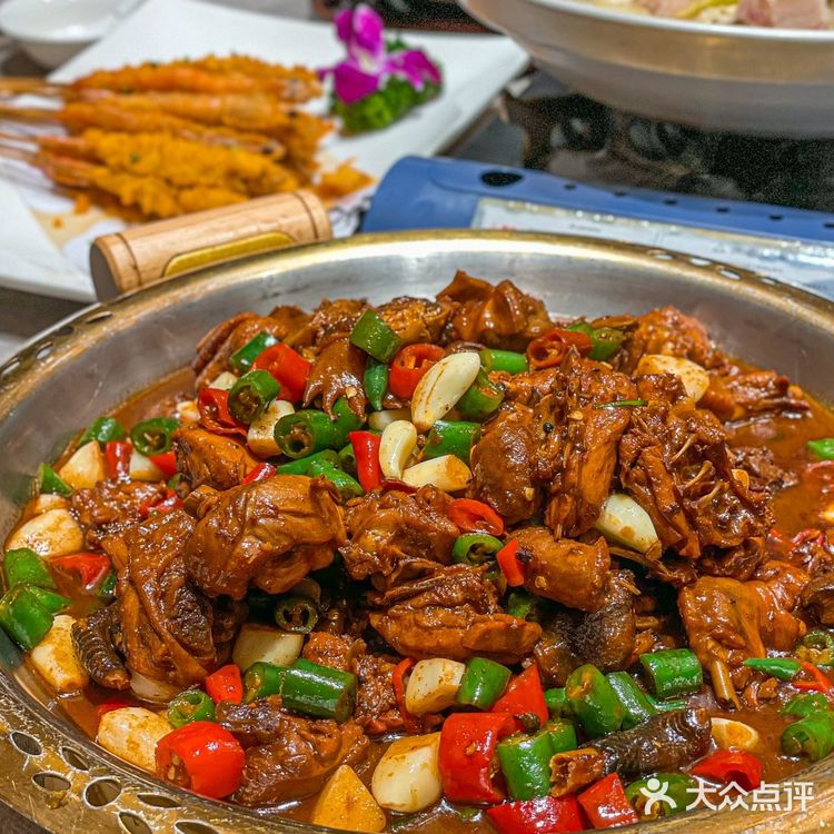 没错！就是藏在朝天宫巷子里的锅气老南京菜馆