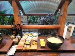 -银米·云南传统过桥米线(双廊黑金冠店)