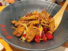 -风光老灶麻辣香锅(大成路翠微百货店)