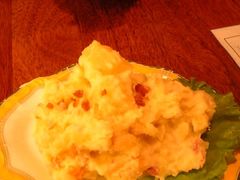 土豆色拉8元-玛格萝妮比萨屋(四平店)
