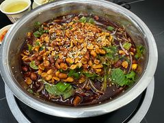 -周良天山牛杂城(天山路总店)