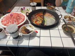 -伍师兄市井火锅(东部星悦天地店)