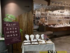 -广州白马服装市场