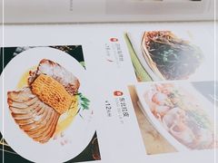 -三湘四水湖南特色餐厅(颐景公寓店)