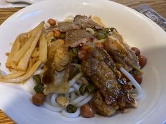 -牛八宝桂林米粉(八里庄店)