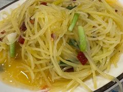 酸辣土豆丝-老鄞江清水龙虾•赵赵家(江北店)