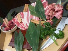 -铭牛烧肉·和牛海鲜自助(高新月牙湖店)