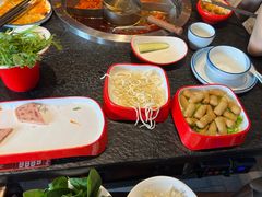 -醉董牛川派鲜肉自选火锅(烟台店)