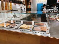 面包甜点陈列柜-Laderach 莱德拉(上海环贸iapm店)