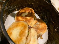 酥皮肉夹馍-甄御•海鲜新青岛菜(麦岛店)