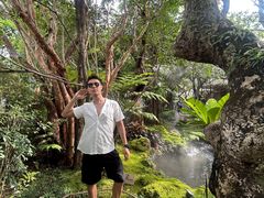 -Chom Cafe and Restaurant